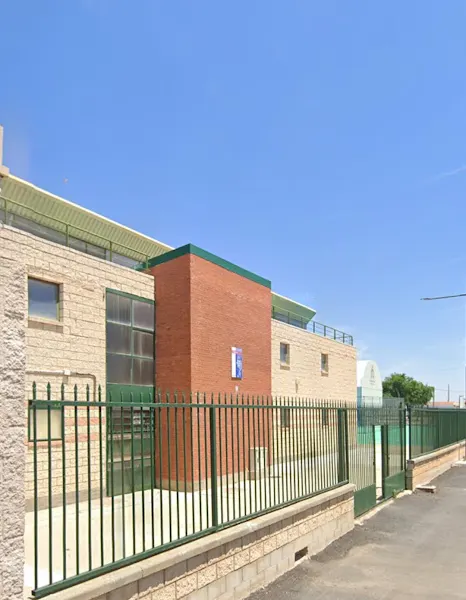 Pabellón Polideportivo - Polideportivo en Urda - foto 2