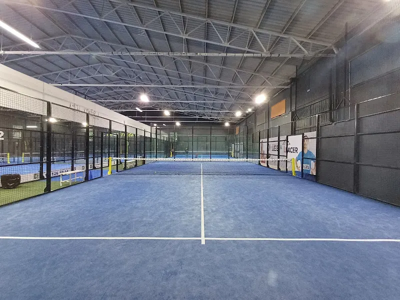 Alhambra Padel Albal - Club deportivo en Albal - foto 2