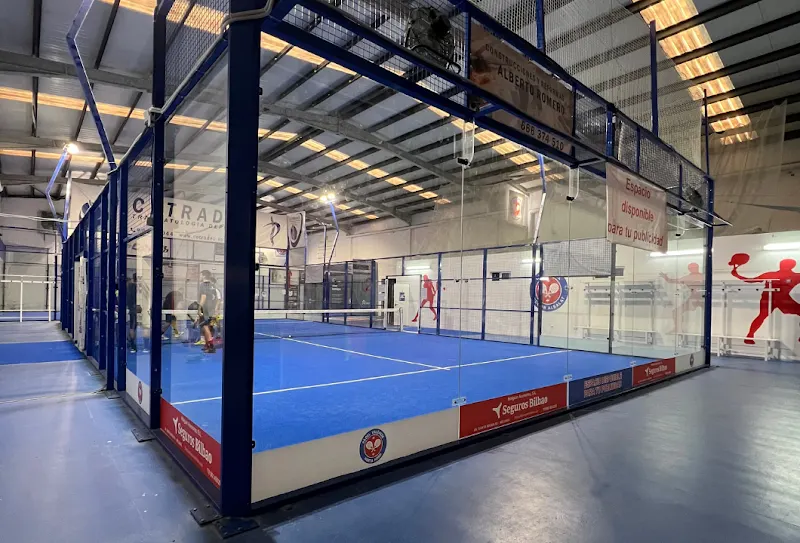 Padel Indoor Albalat I Escuela y pistas de pádel - Club de pádel en Albalat dels Sorells - foto 2