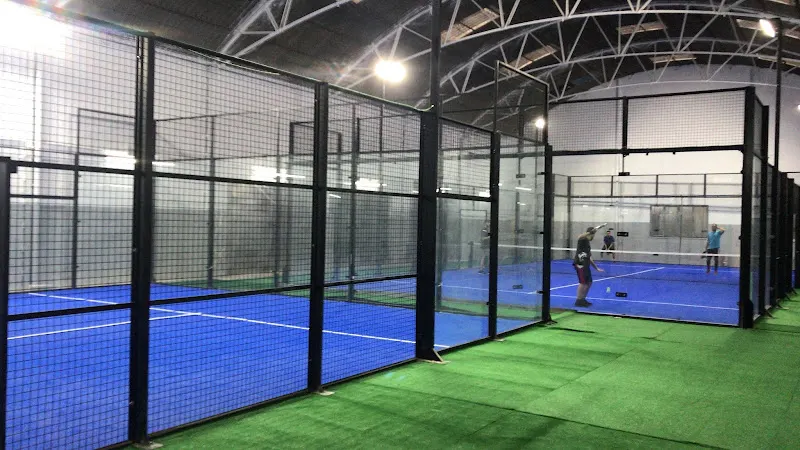 Padel Alboraya Indoor - Pista de pádel en Alboraya - foto 2