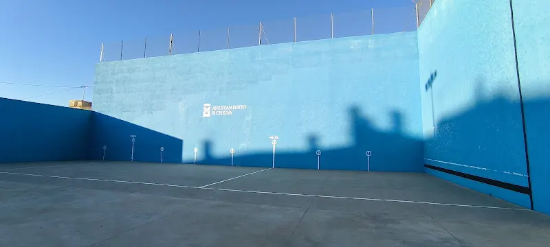Piscina, Frontón y Padel Municipal De Chelva - Chelva