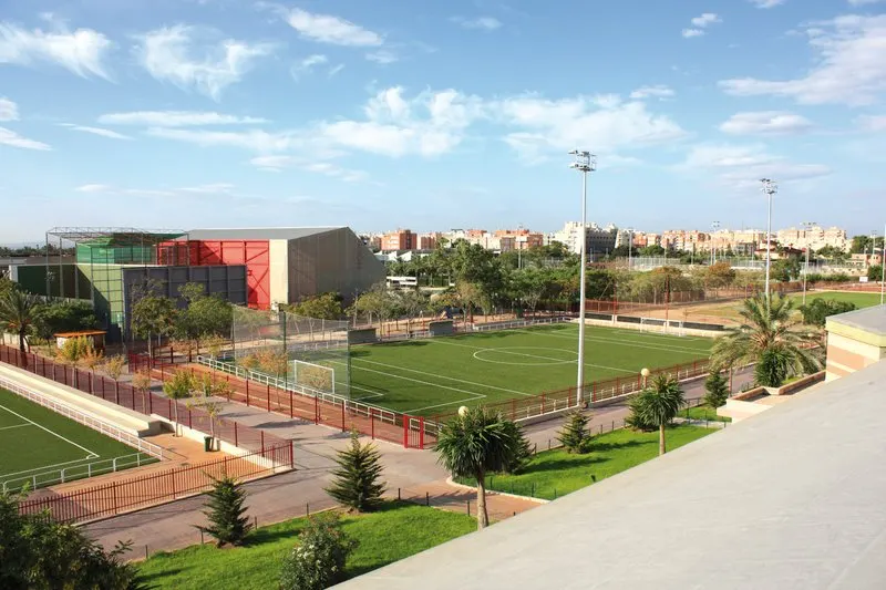 Ciudad Deportiva Juan Ángel Romero - Polideportivo en Alicante/Alacant - foto 3